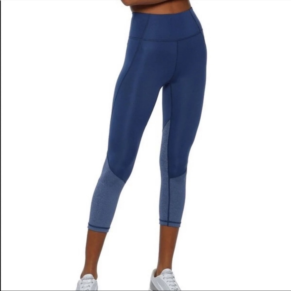 IRIS & INK // REVOLVE High Rise Cropped Legging Small Pantaloni Navy Heather NWT